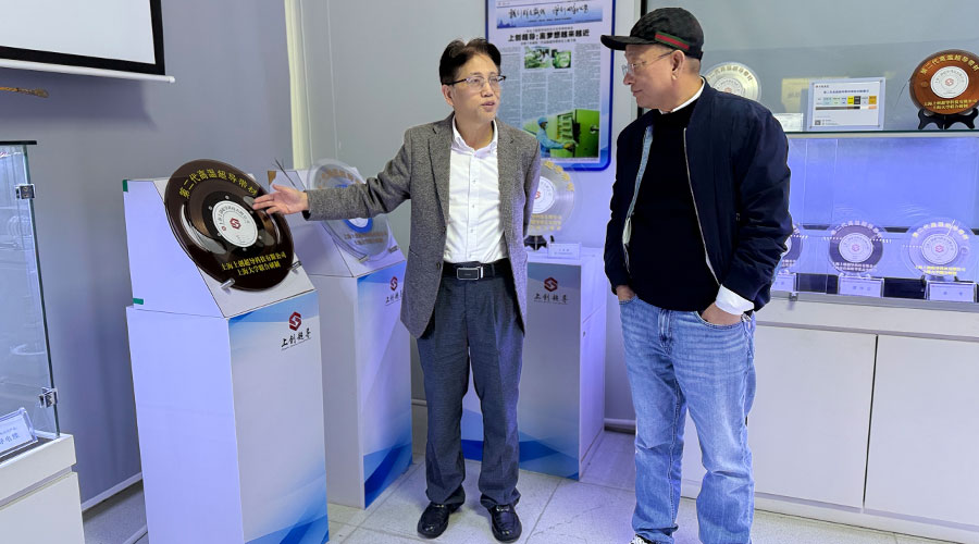 星華新材赴上海上創超導考察